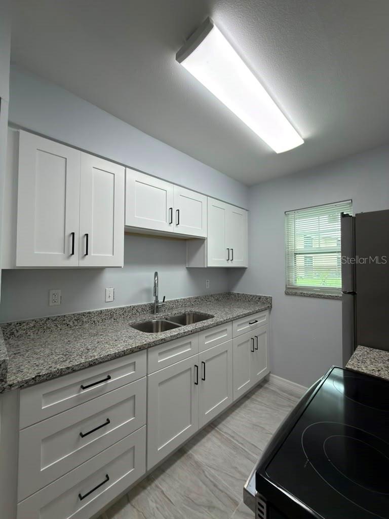 843 Sky Lake Circle, FL