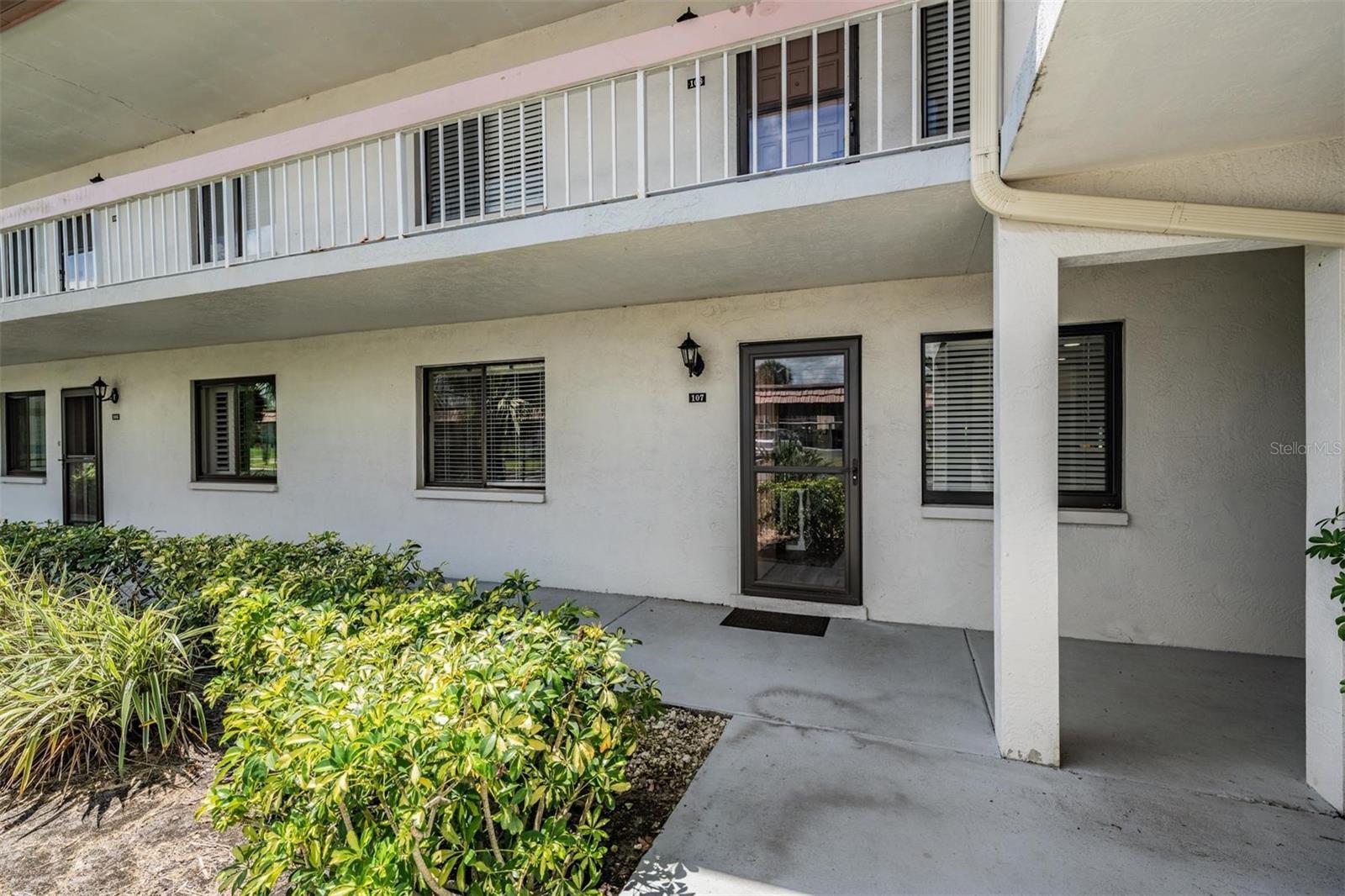 107 Lakeview Pl #7, FL