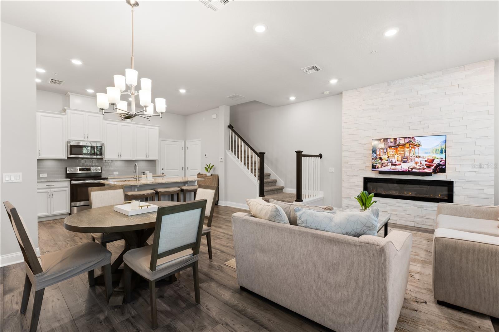 934 Wild Date Lane, FL