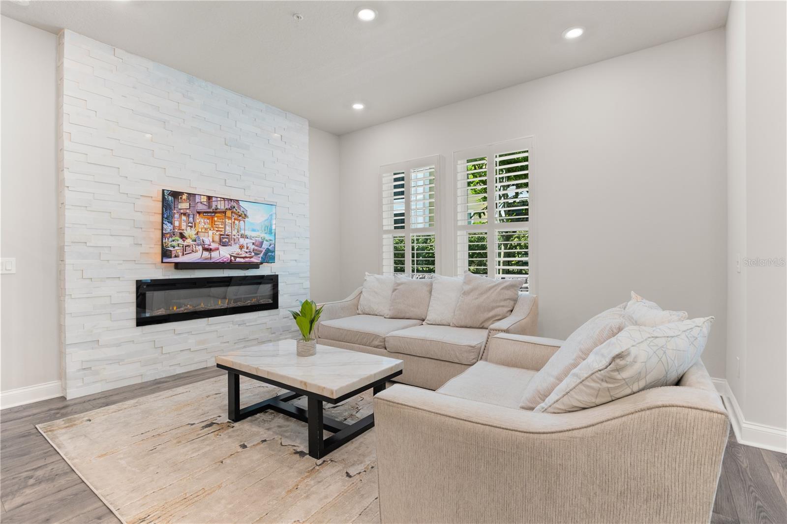 934 Wild Date Lane, FL