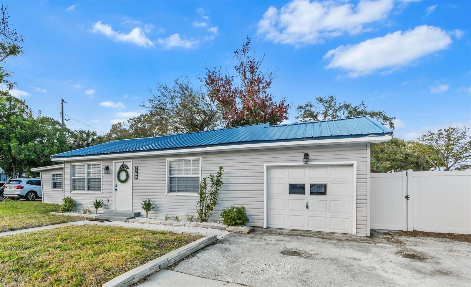 7799 46th Ave N, FL