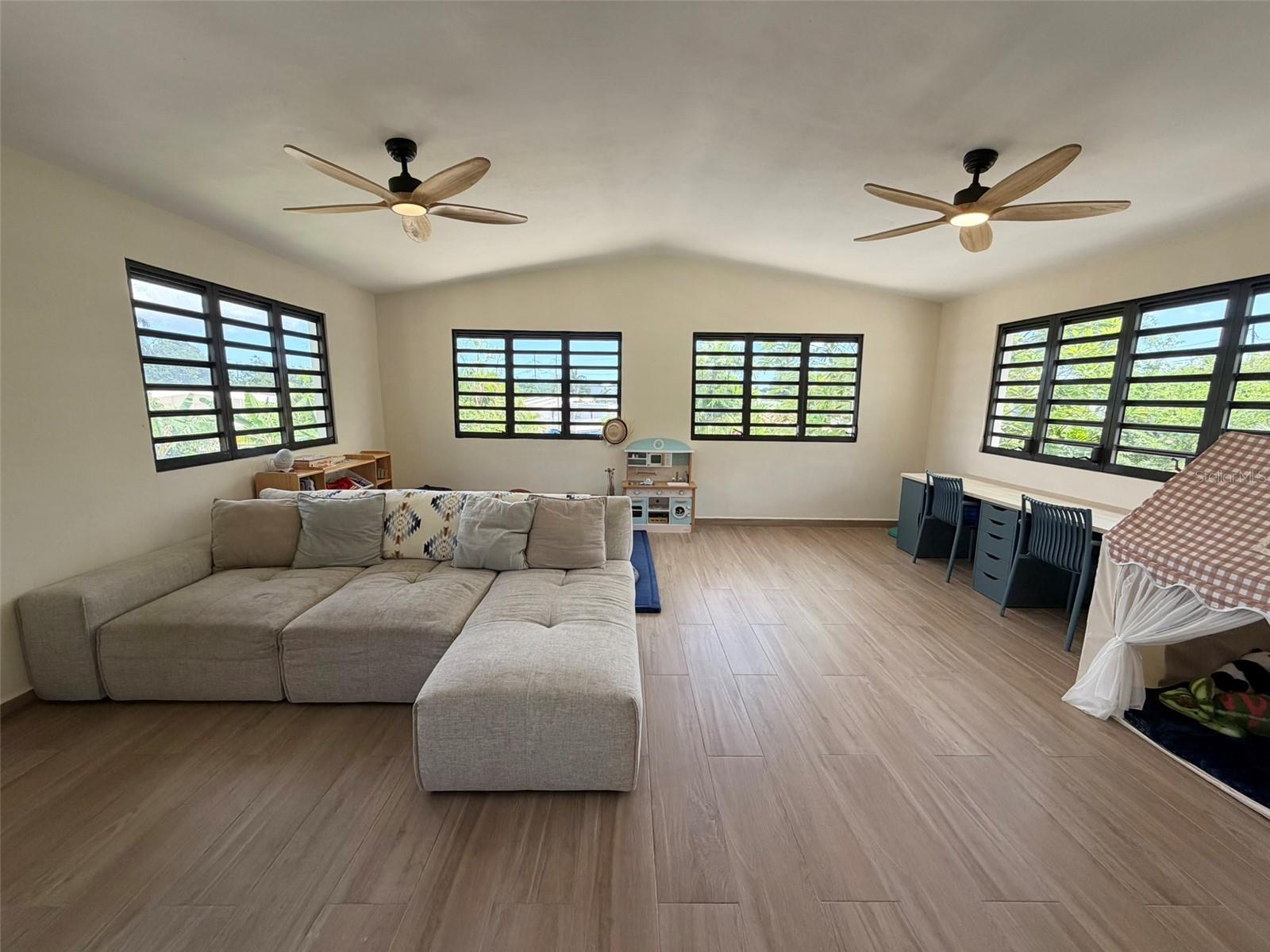 B-9 Alto Apolo Estates Dev., PR