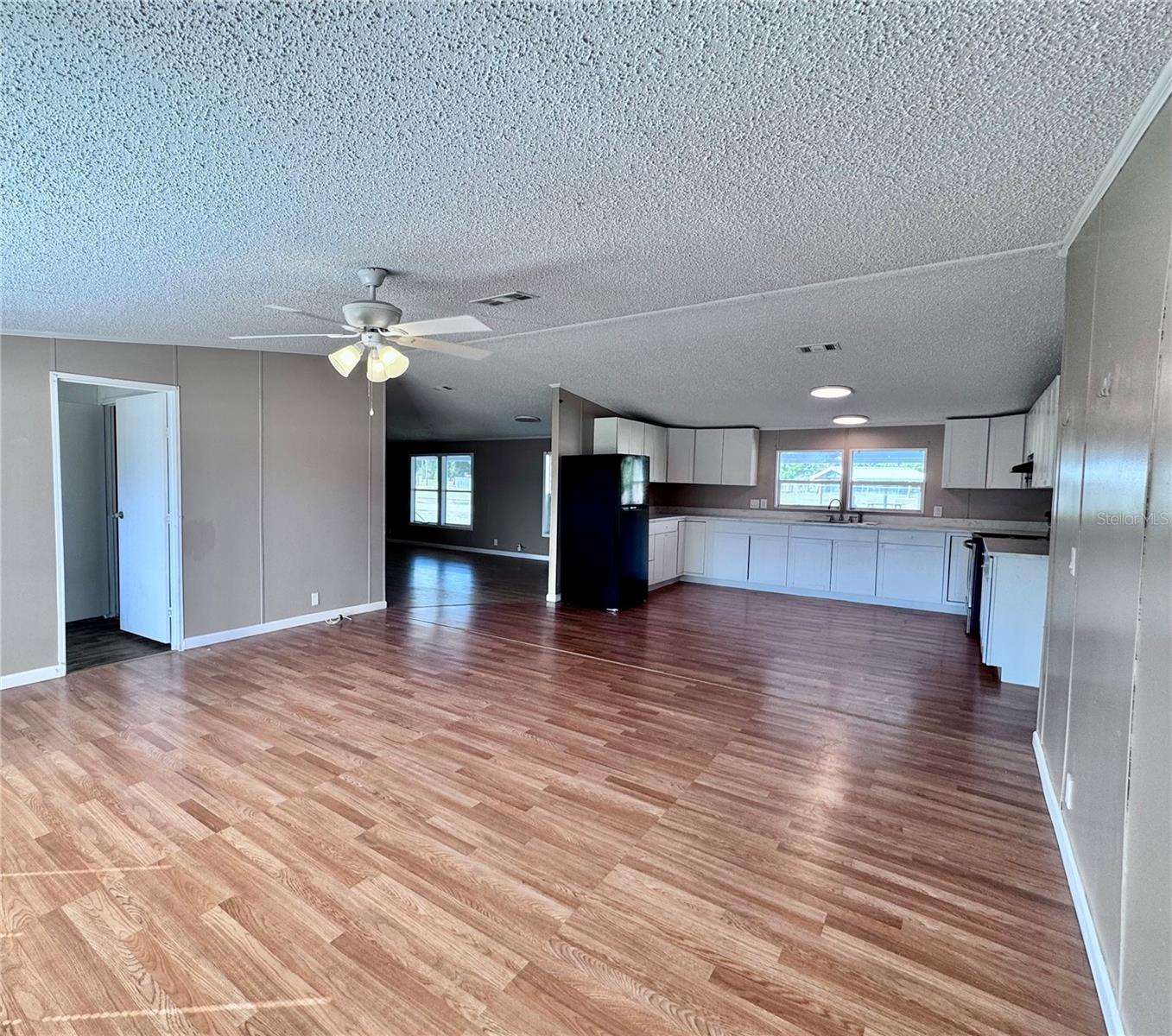4300 Meadow Ridge Avenue, FL