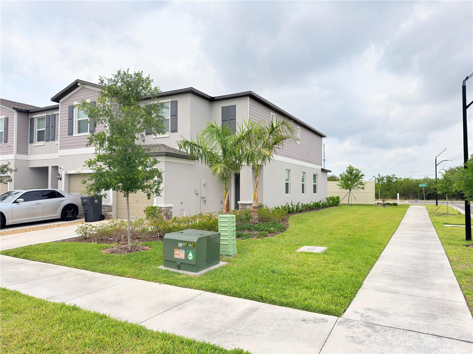 253 Tulip Banded Way, FL