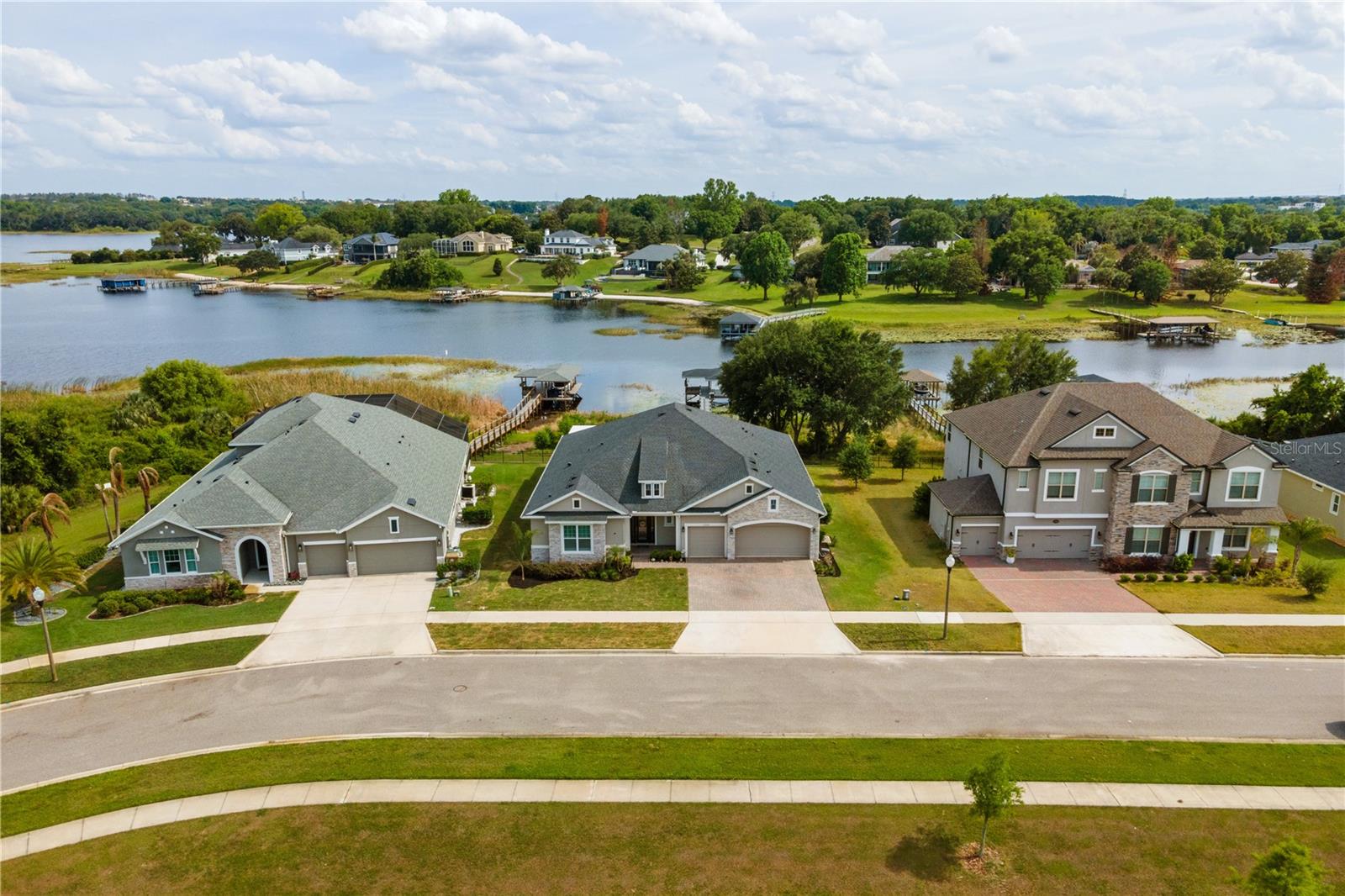 17088 Secret Hollow Loop, FL