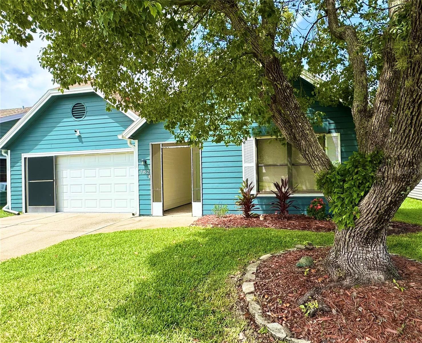 782 Pine Shores Circle, FL