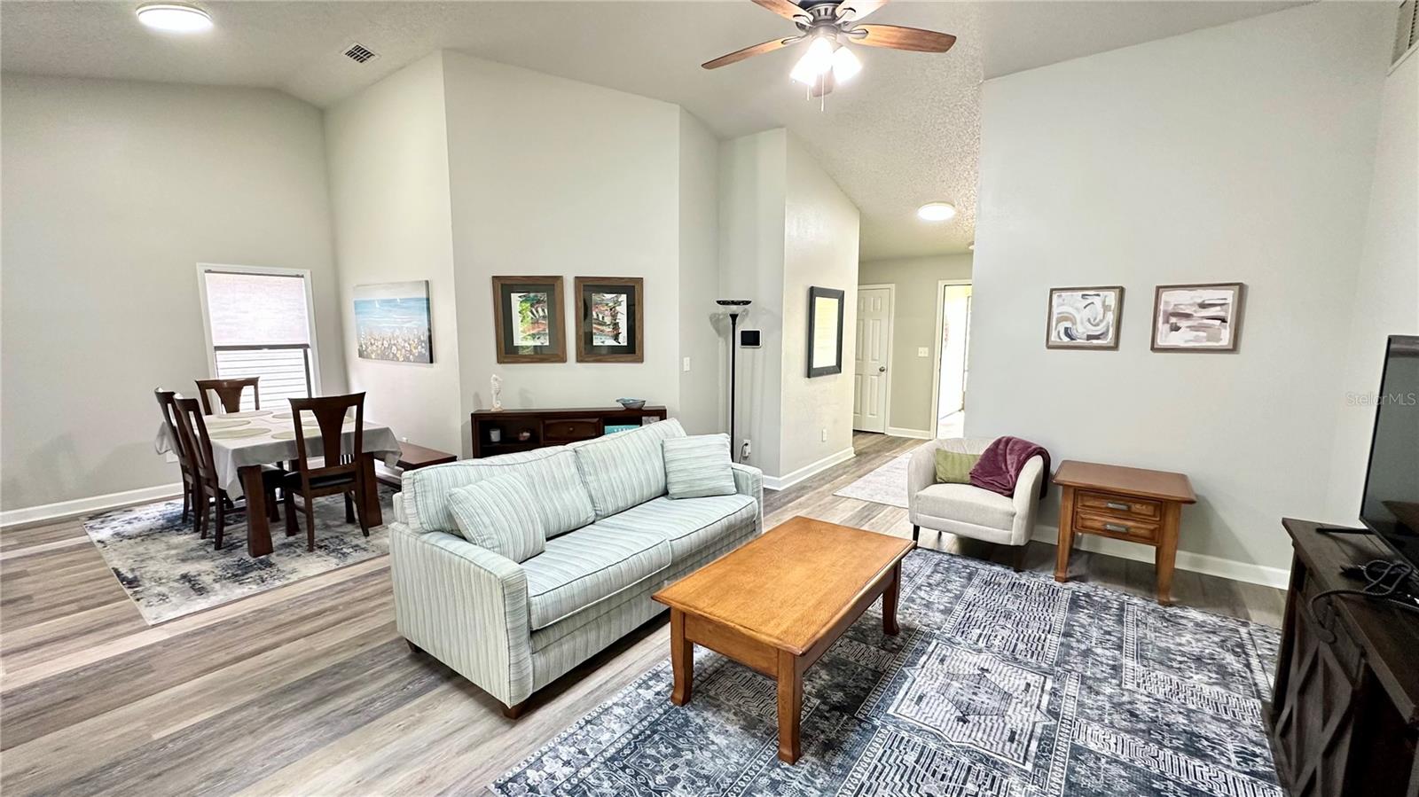 782 Pine Shores Circle, FL