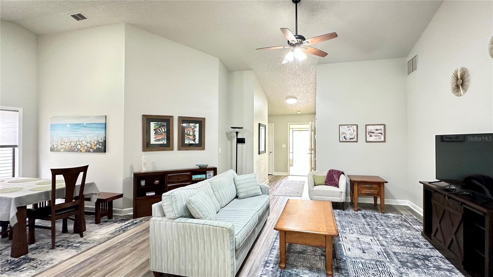 782 Pine Shores Circle, FL