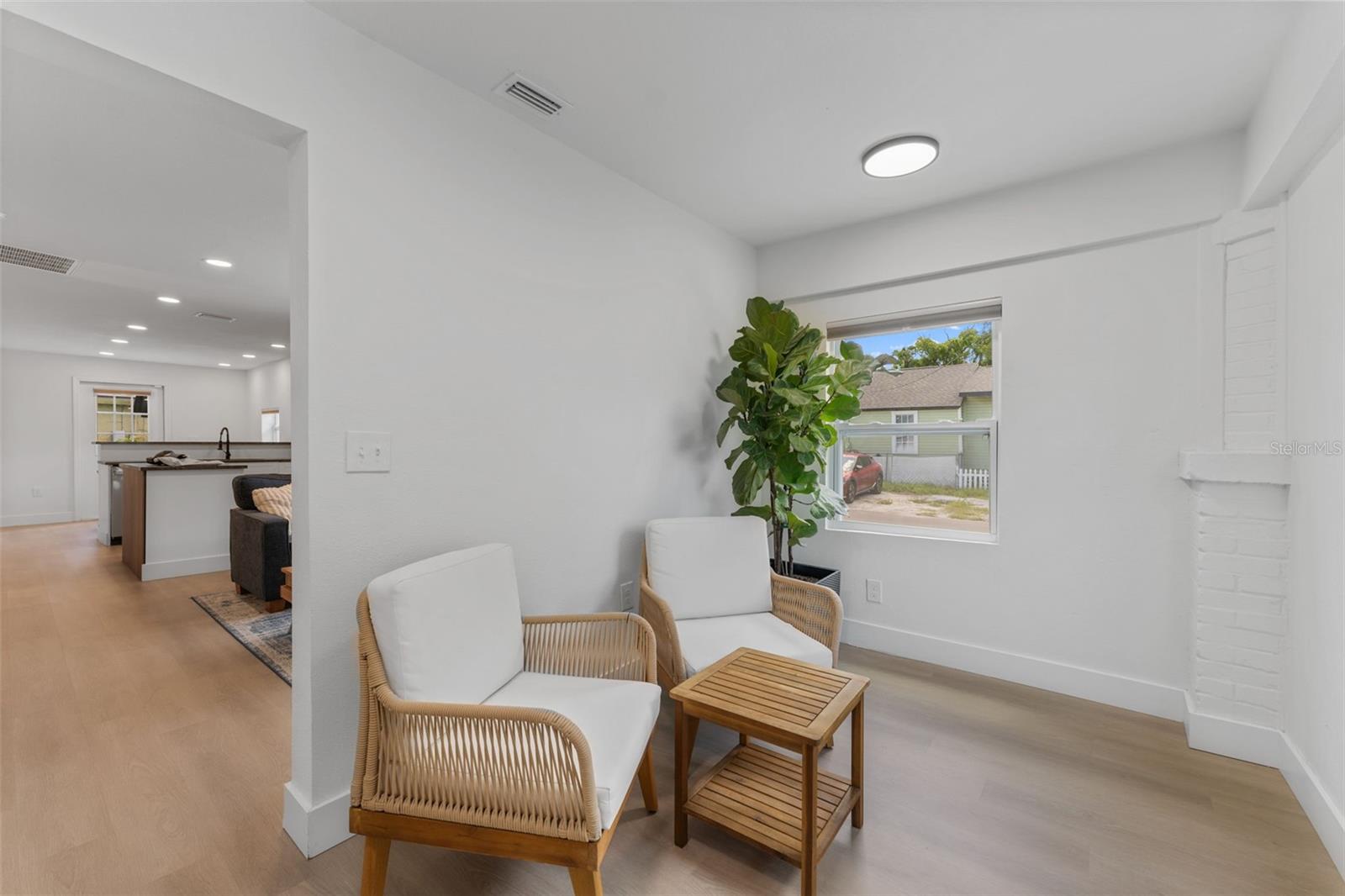 501 Cluster Avenue, FL