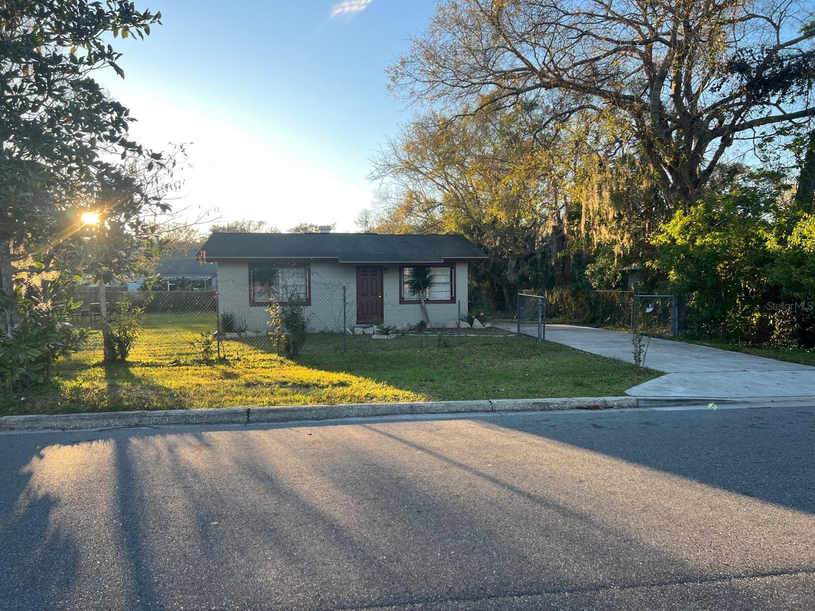 1112/1114 S Bay Ave, FL