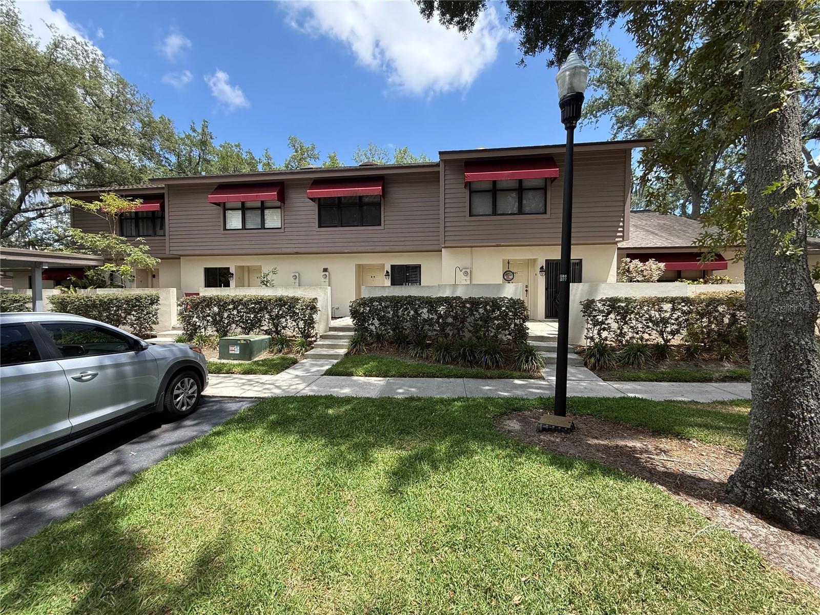819 Oak Park Pl, FL