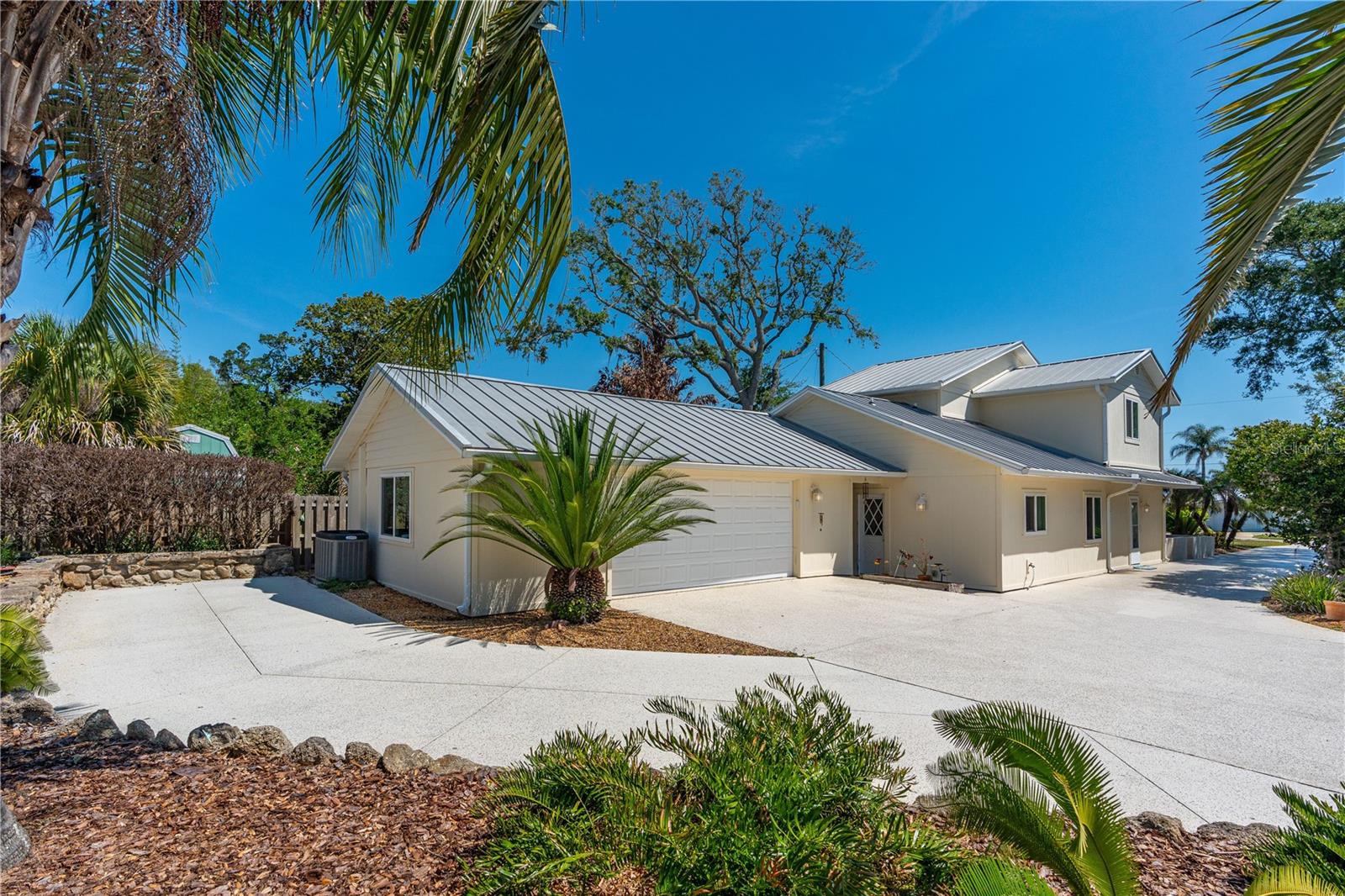 1818 Riverside Drive, FL