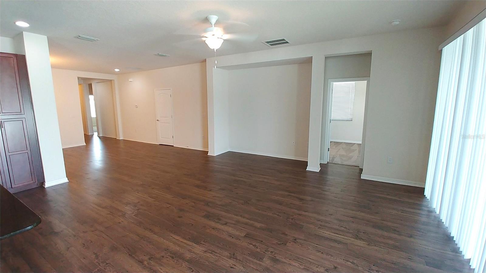 7013 Island Queen Court, FL