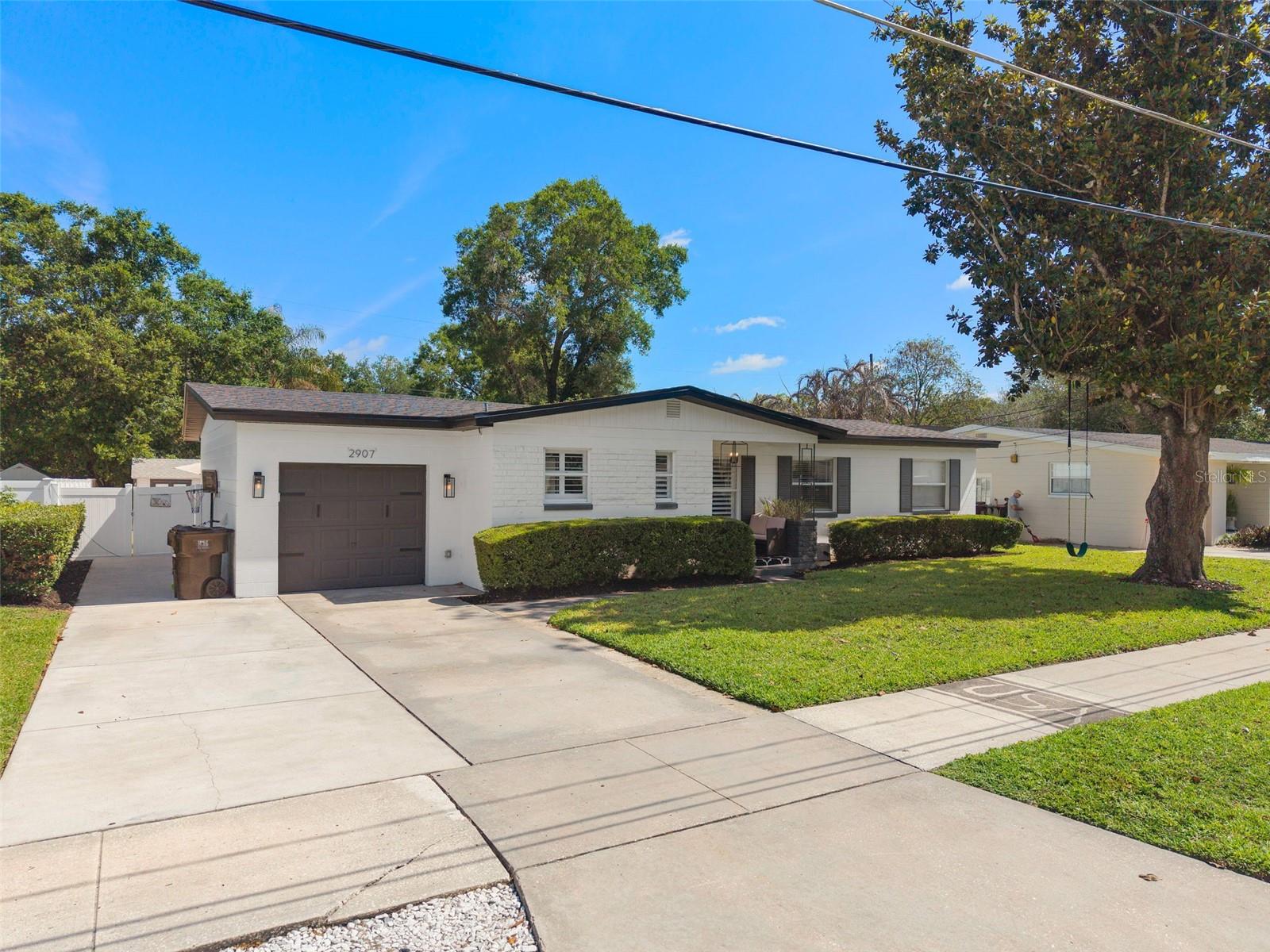 2907 Vine Street, FL