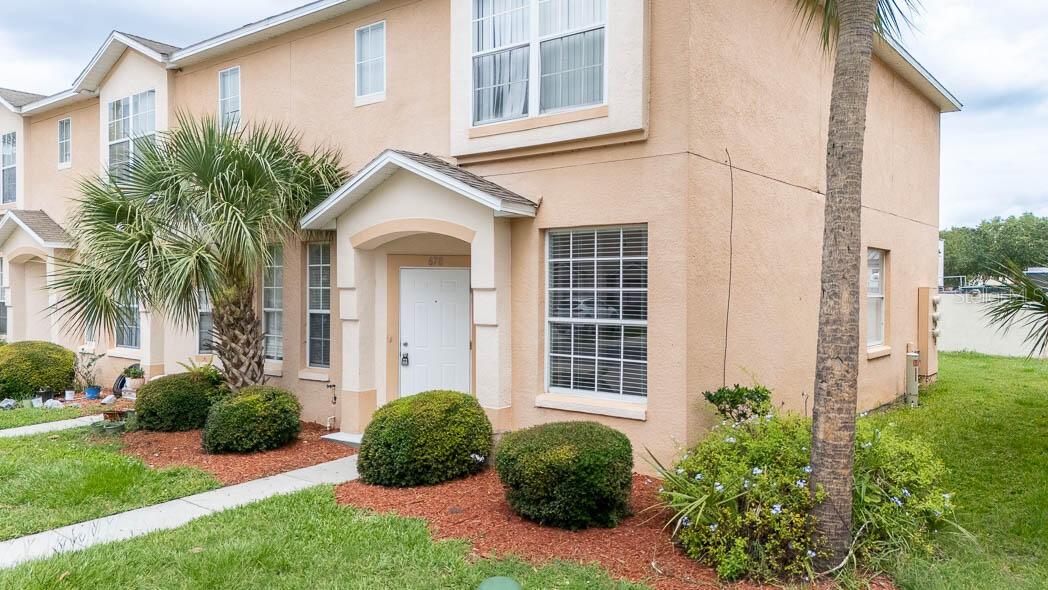 678 Captiva Circle, FL