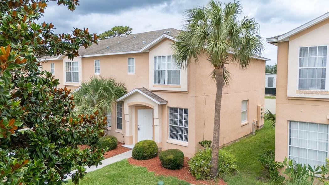 678 Captiva Circle, FL
