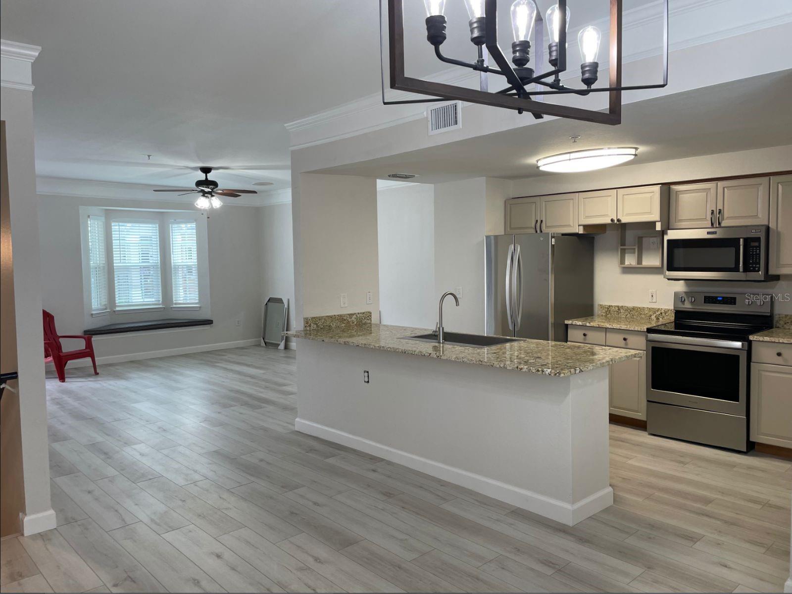 6673 Time Square Avenue, FL