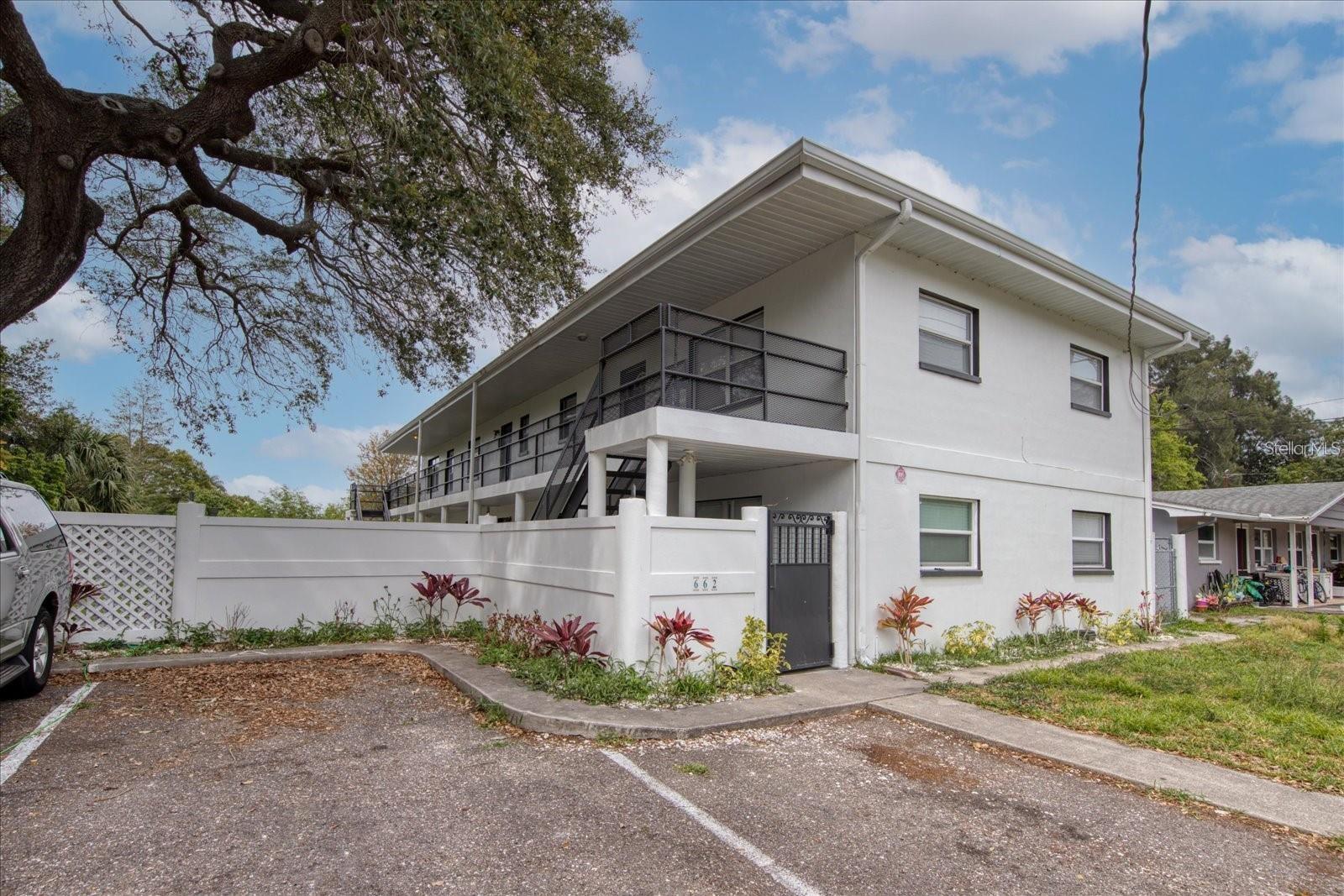 662 Union Street, FL