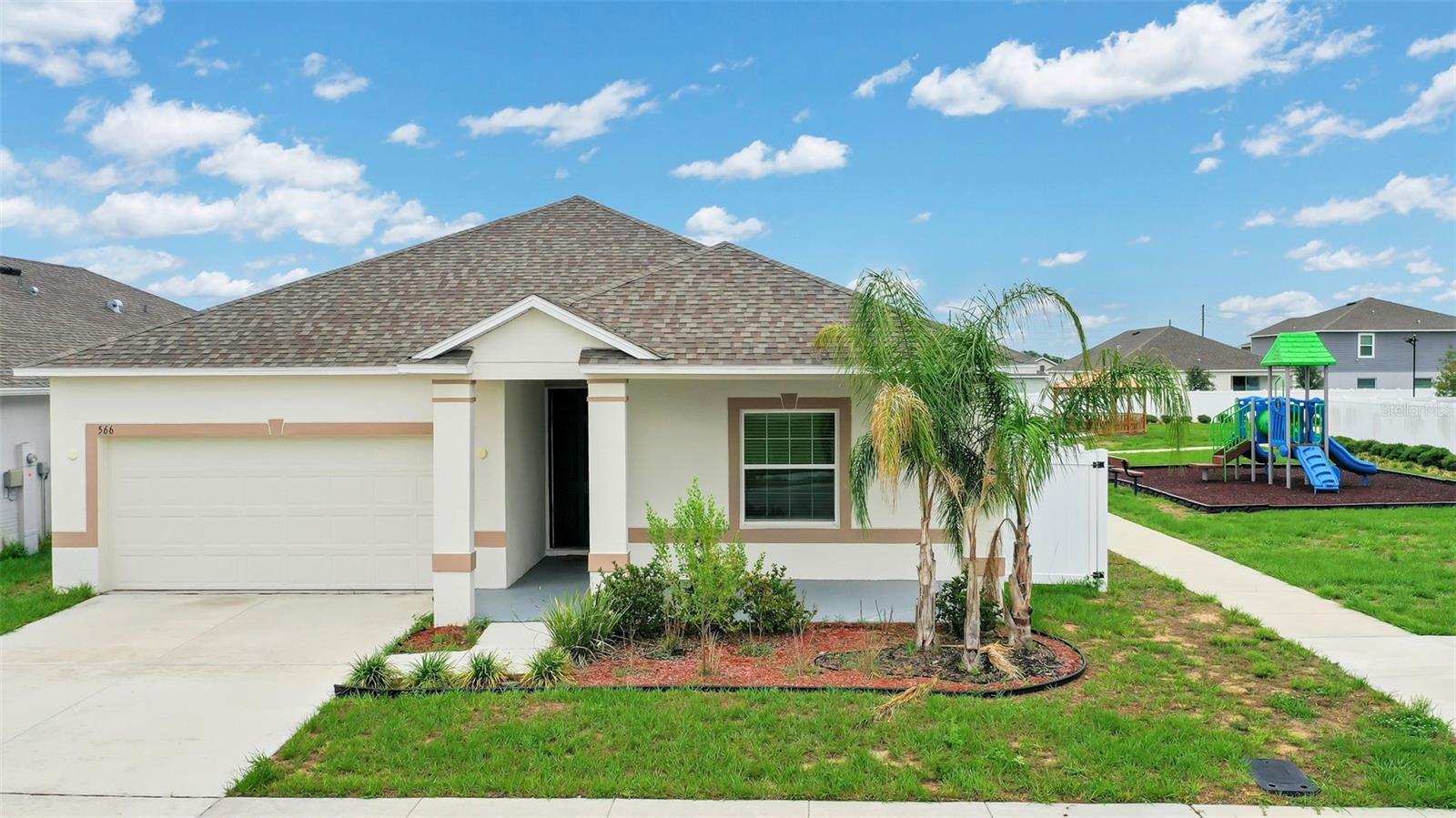 566 Pawnee Court, FL