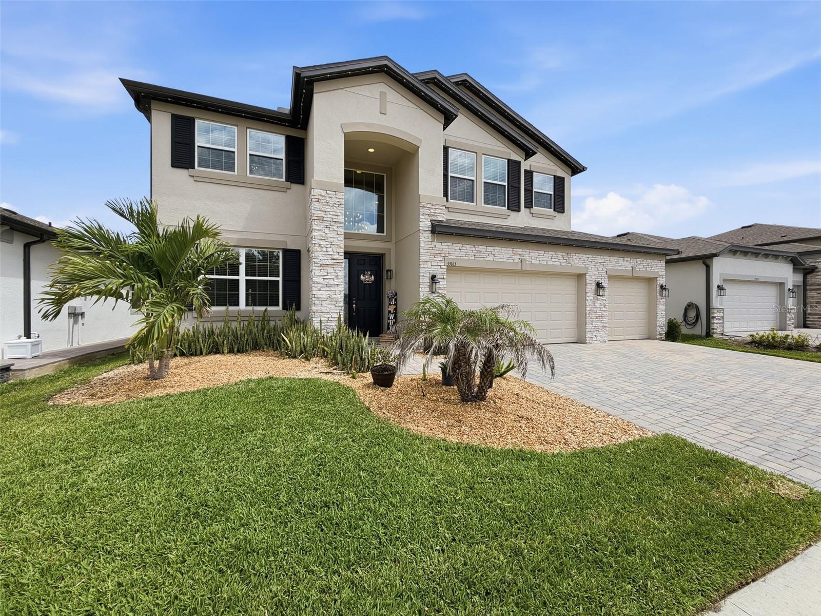 33163 Sycamore Leaf Dr, FL