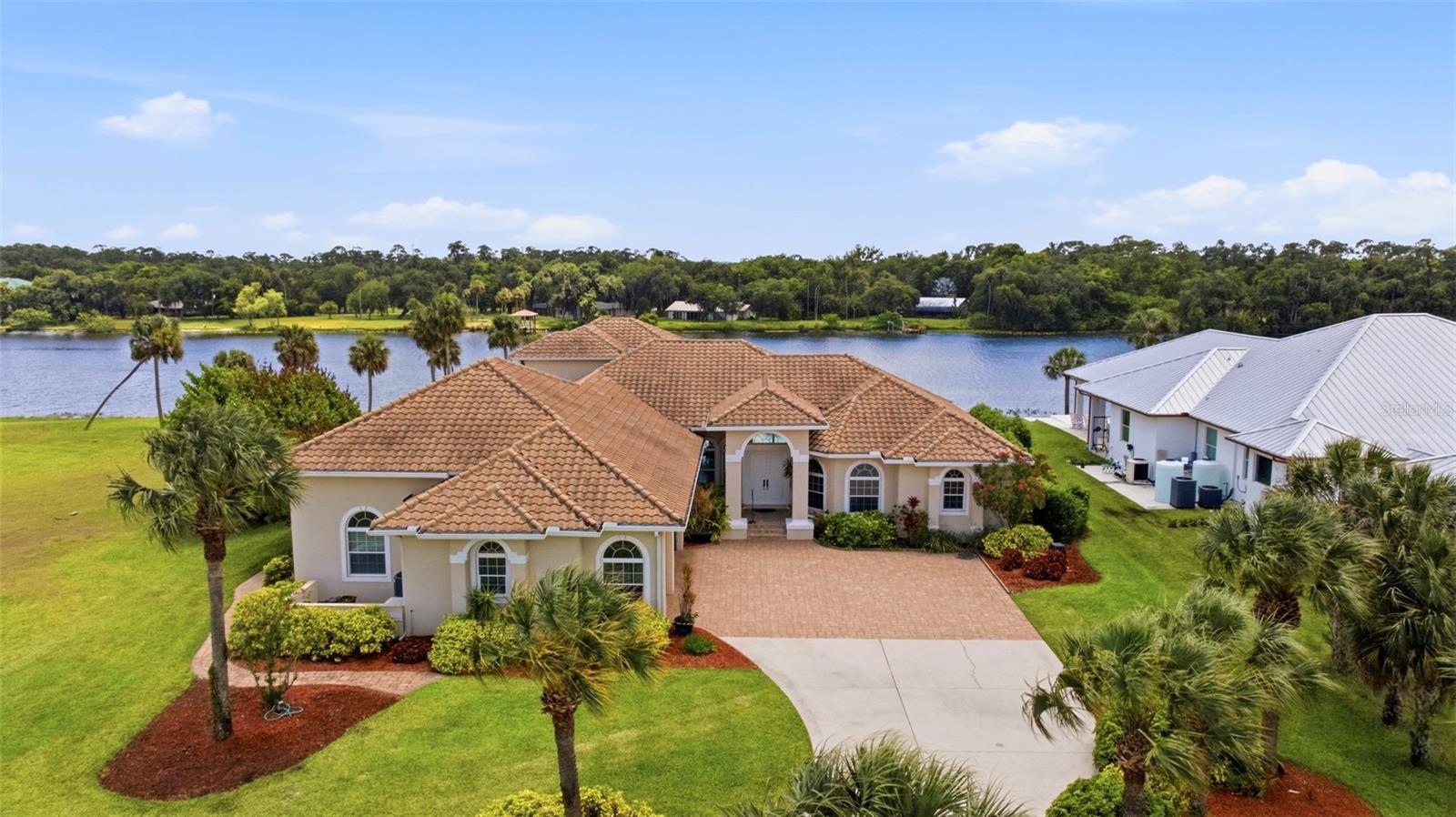 2504 Caloosa Shores Drive, FL