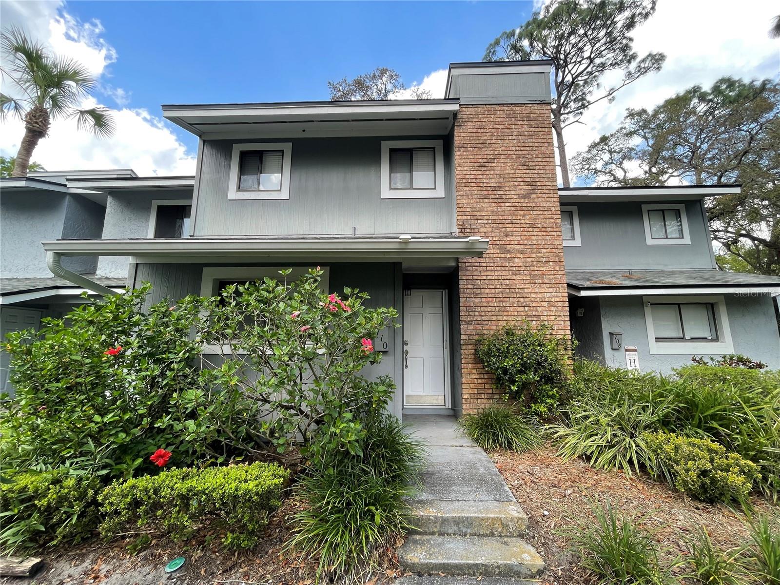 710 Raymond Cir, FL