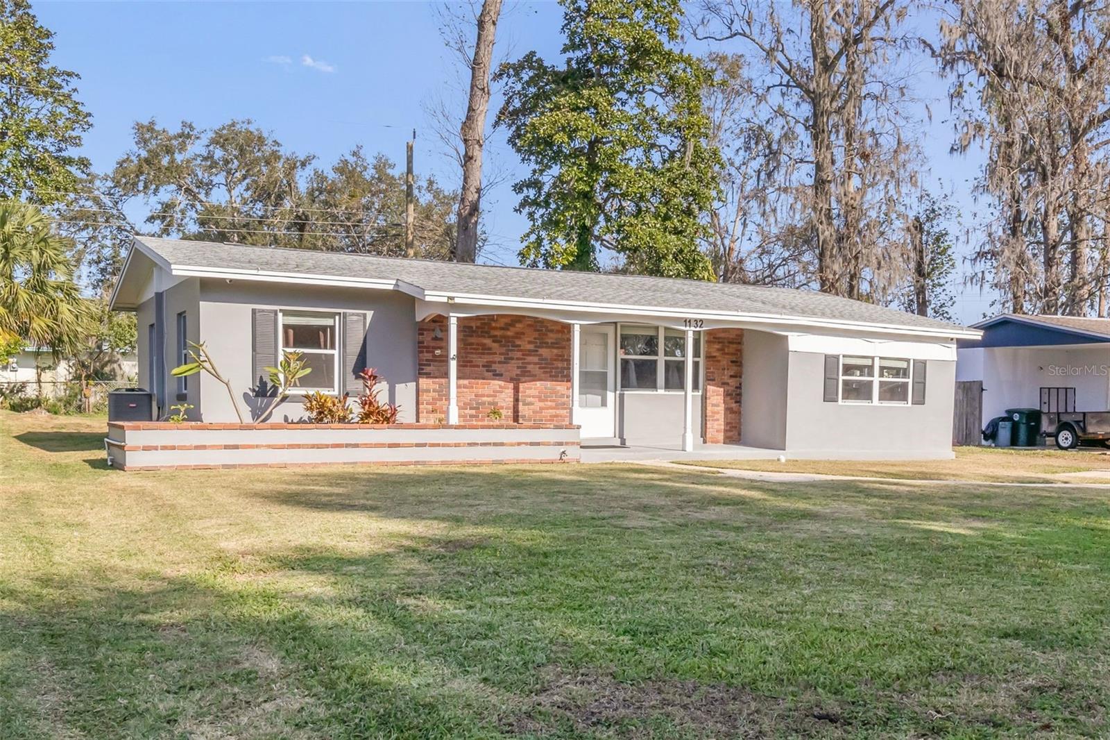1132 Clearwater Road, FL