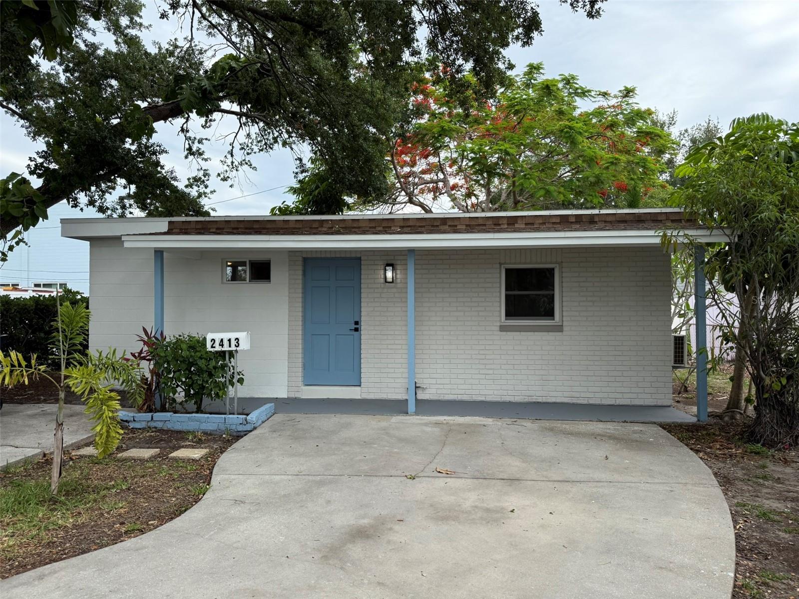 2413 18th Ave N, FL