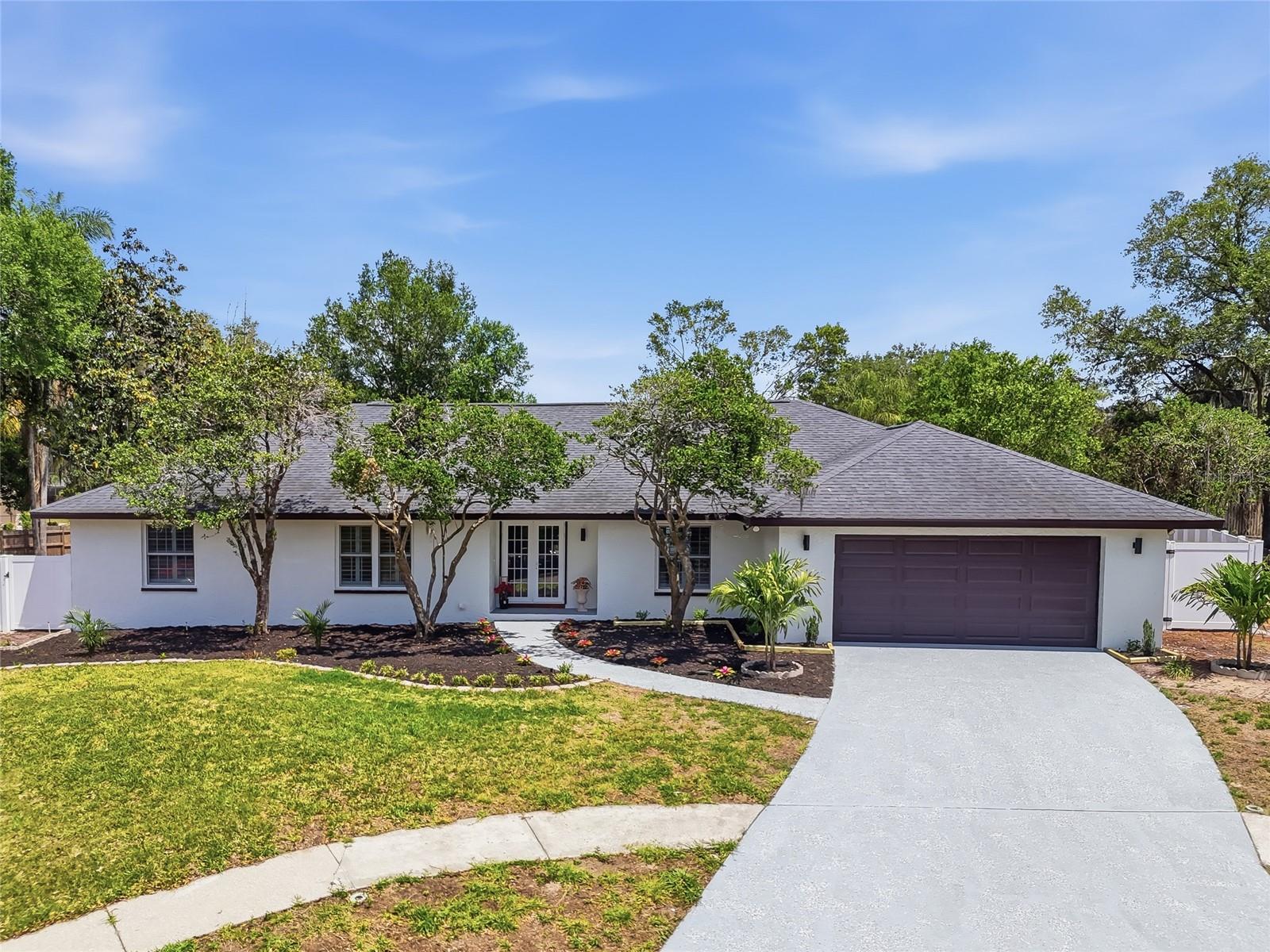 2540 Laurelwood Ln, FL