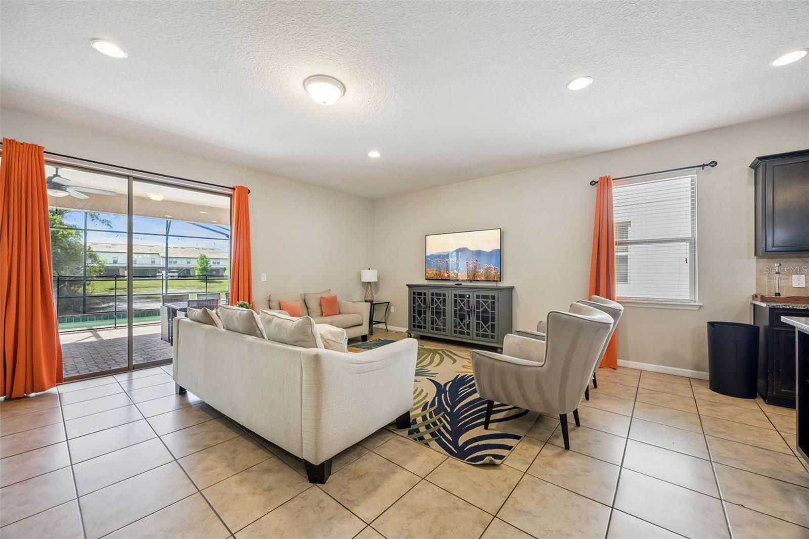 8875 Qin Loop, FL