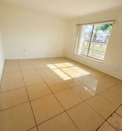 1135 Grove Street, FL