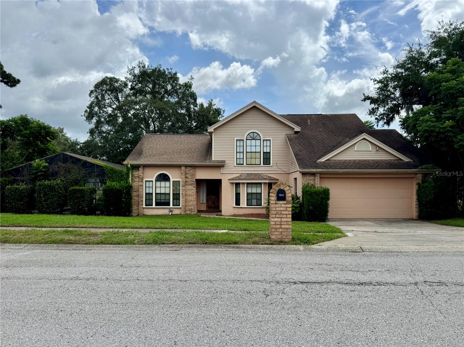 1043 Bucksaw Place, FL