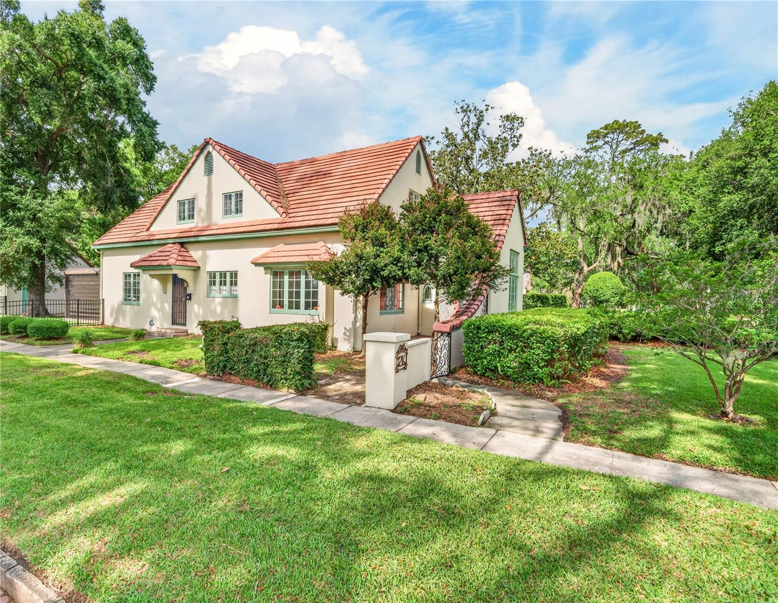 1216 Golden Lane, FL