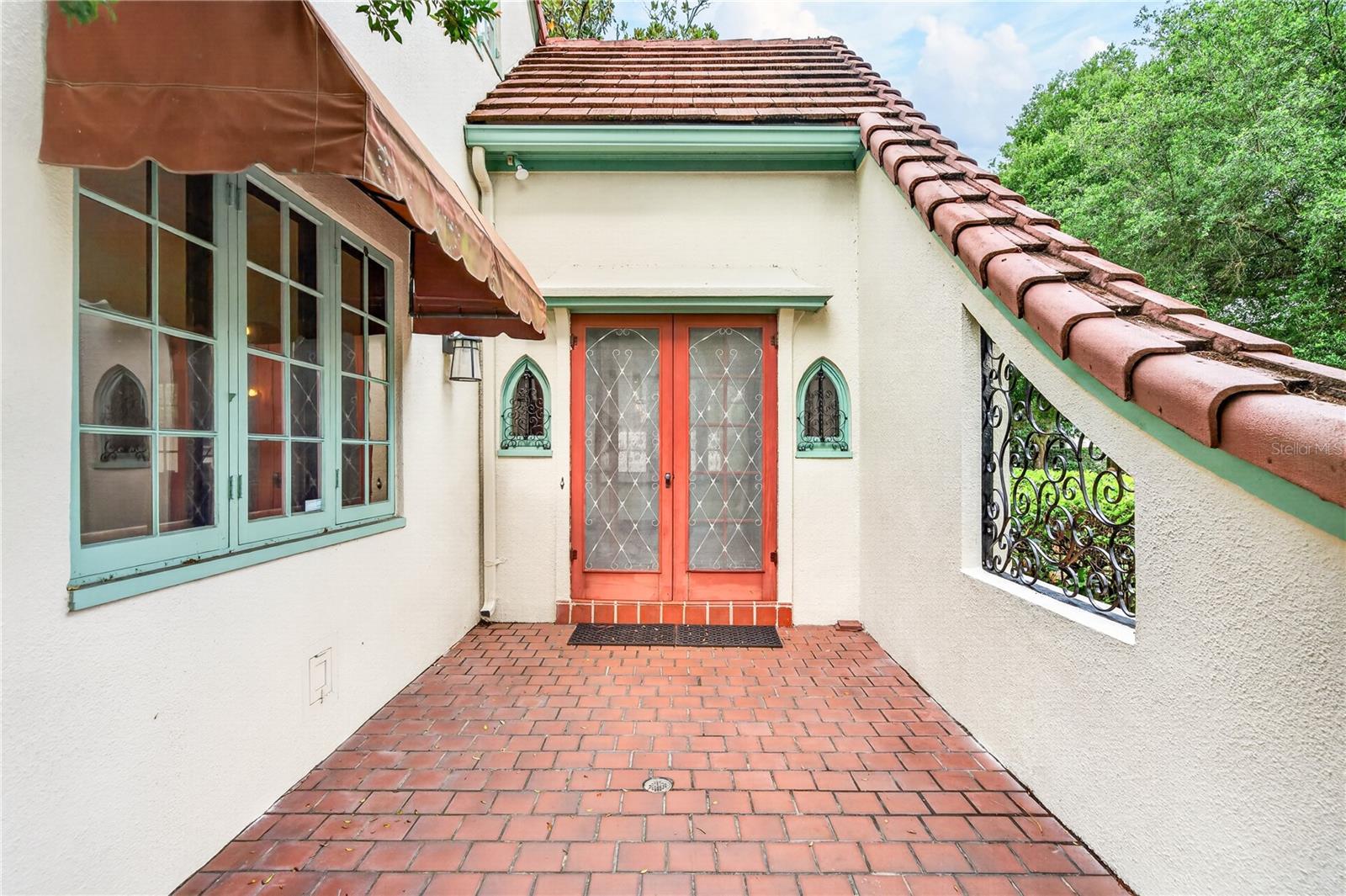 1216 Golden Lane, FL
