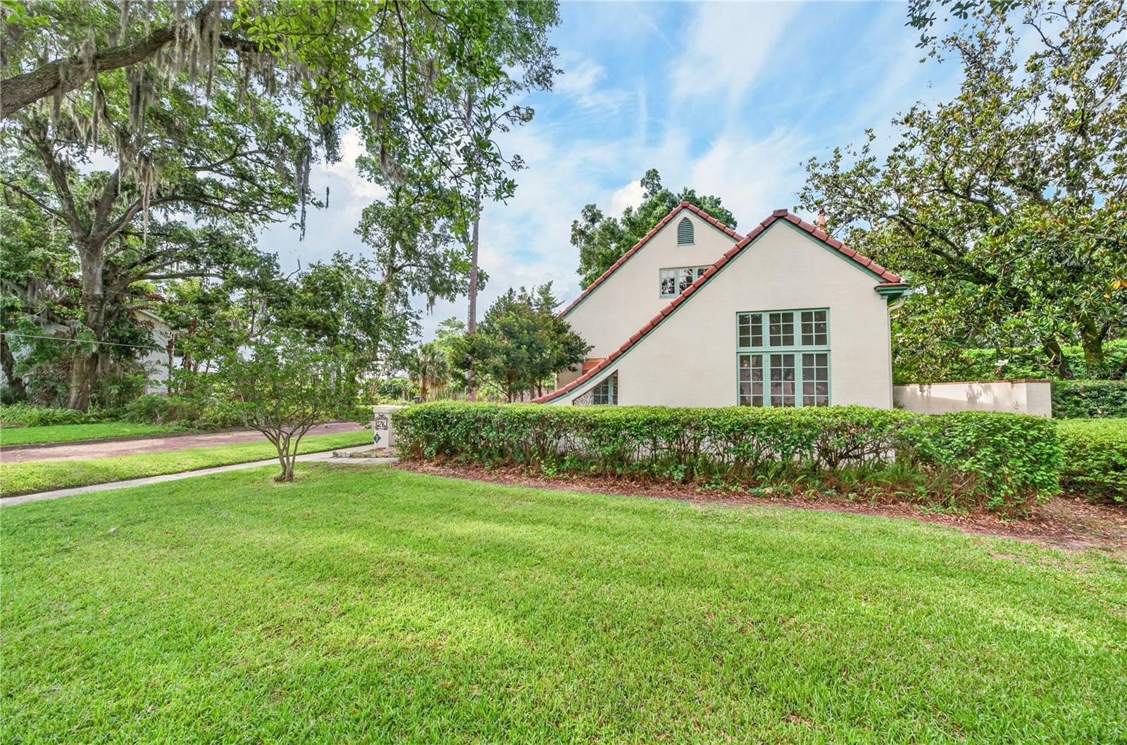 1216 Golden Lane, FL