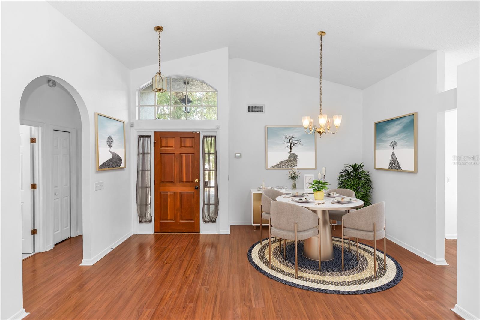 976 Royal Oaks Drive, FL