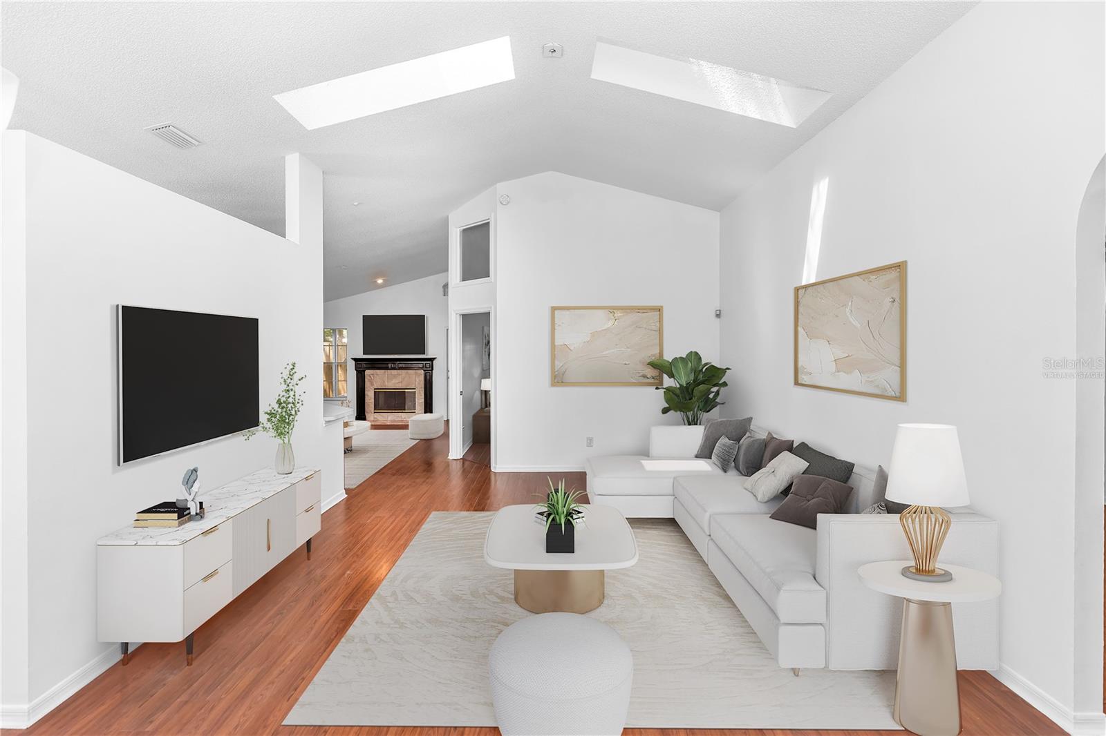 976 Royal Oaks Drive, FL