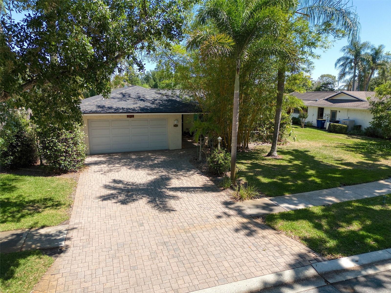 2972 Kenilwick Drive, FL