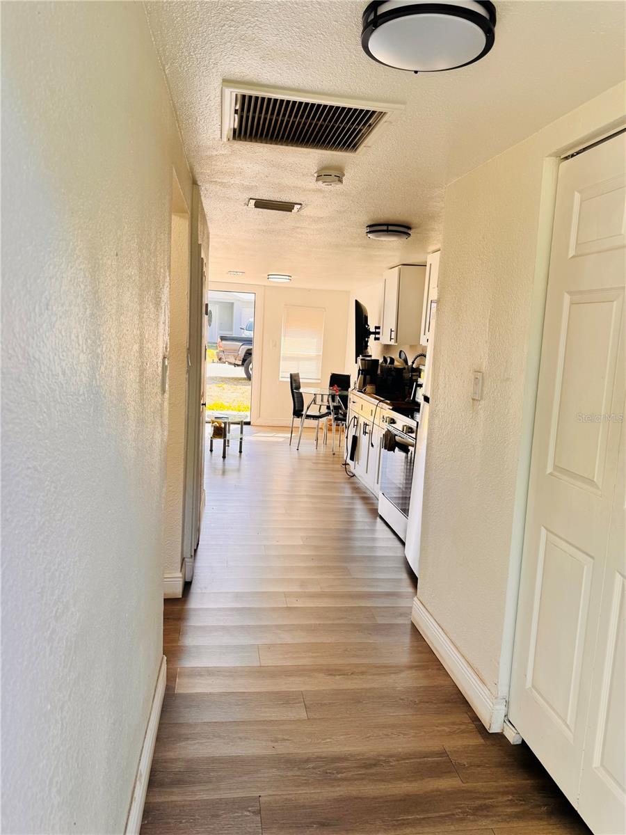 8710 Tangerine Place, FL