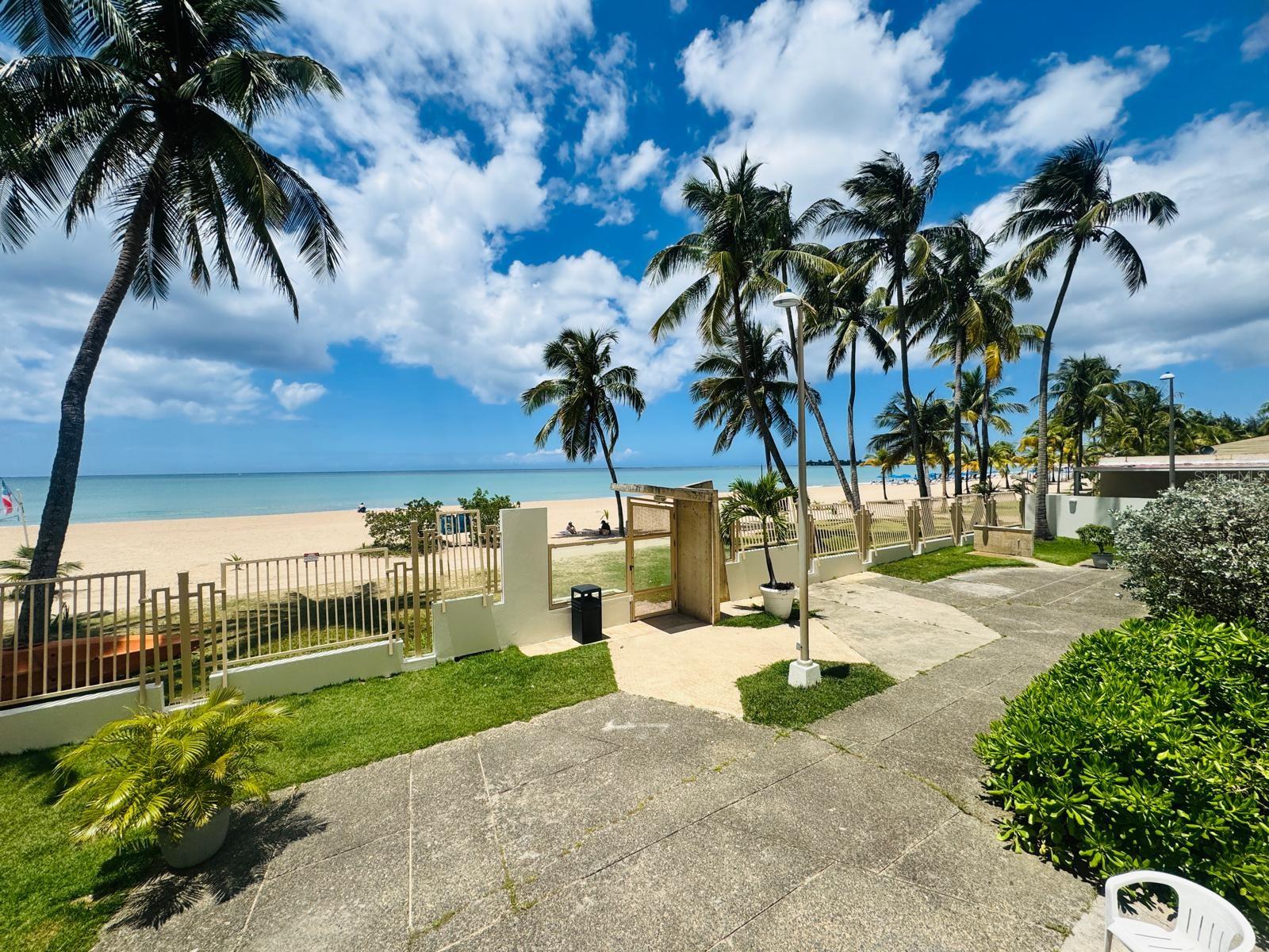 Pr 187 Cond. Mar De Isla Verde, PR