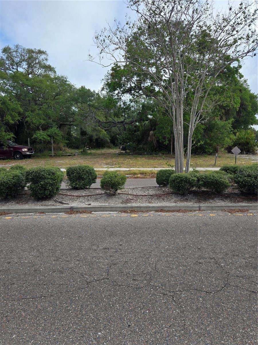 000 Marshall St, FL
