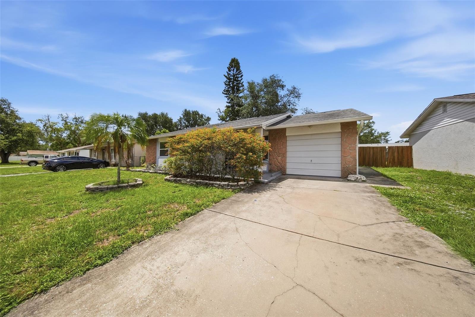 7976 Shadow Run Drive, FL