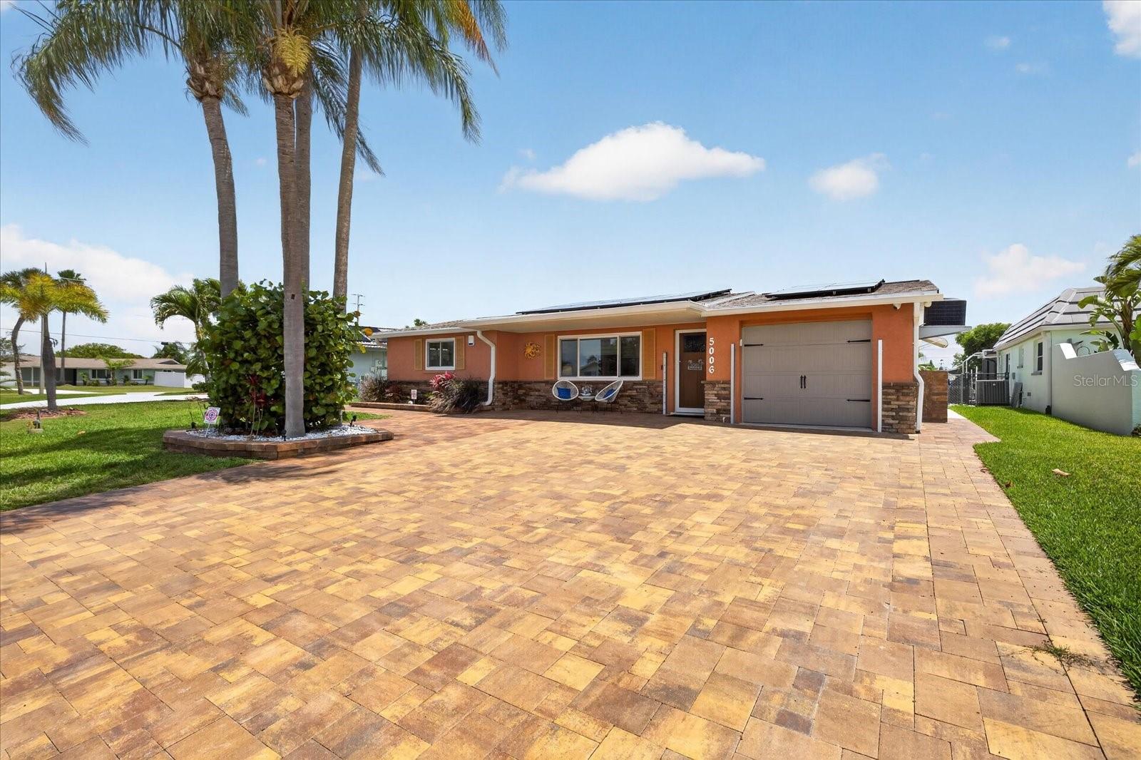 5006 Forestay Court, FL