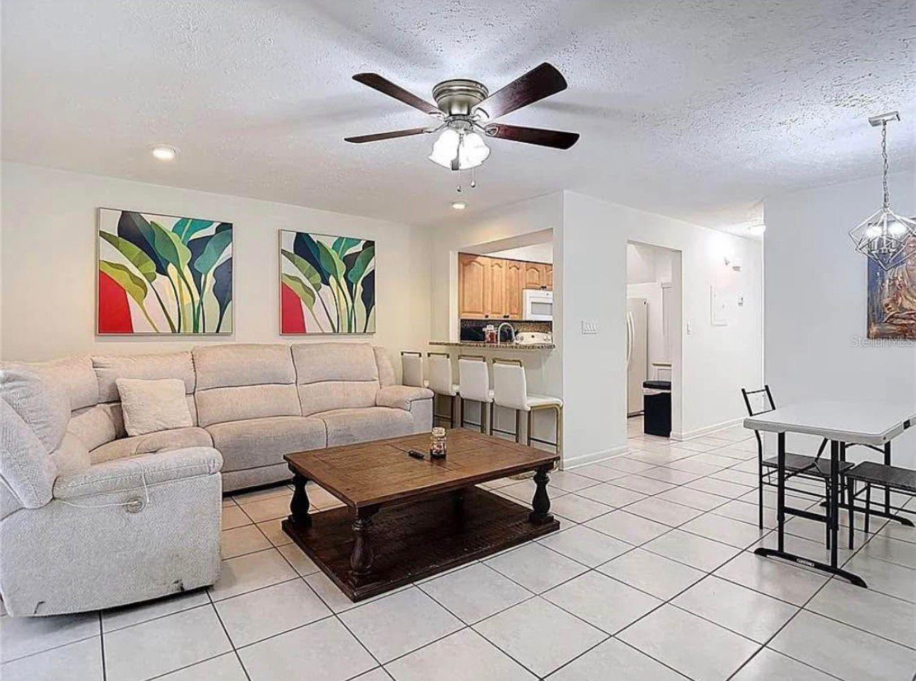 10131 Lake Oak Circle, FL