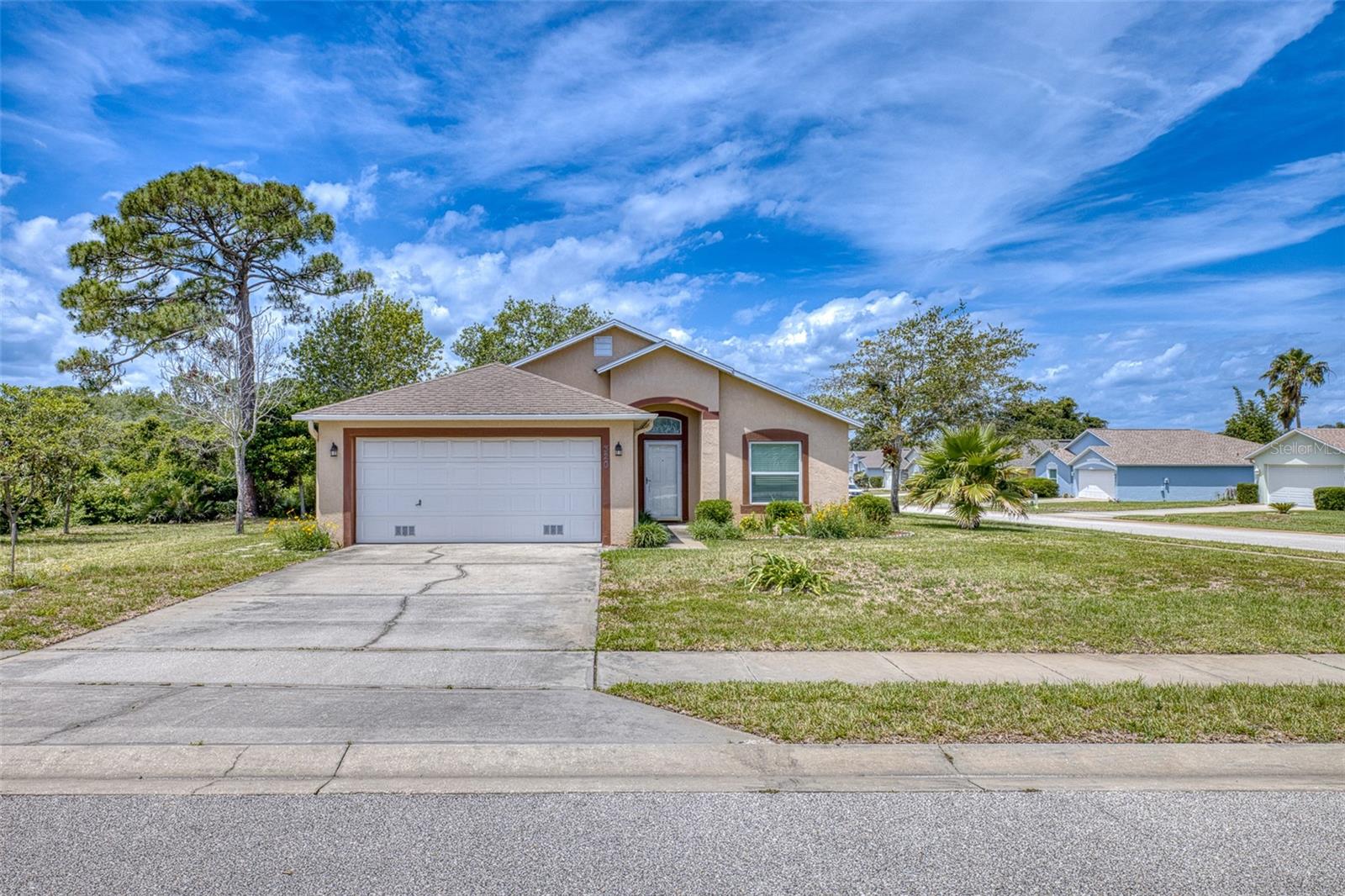 312 Broken Oak Drive, FL