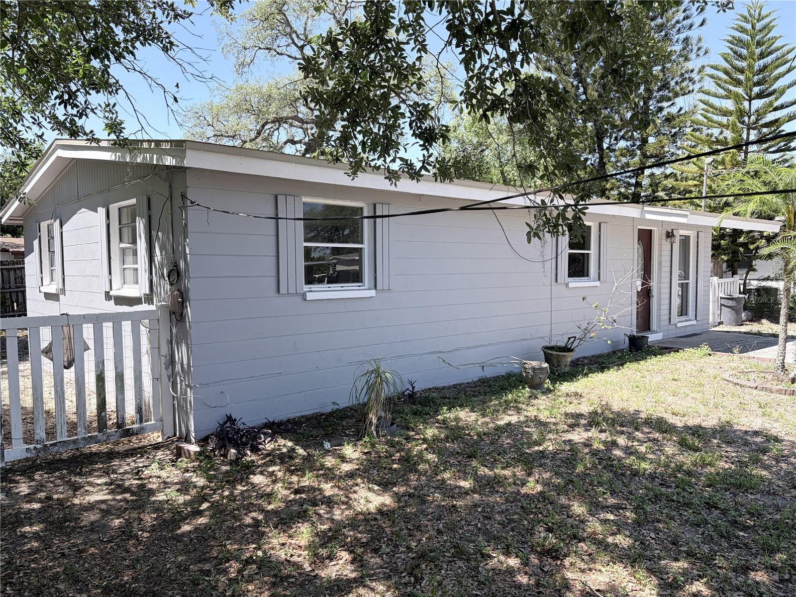 7207 Cayuga Street, FL