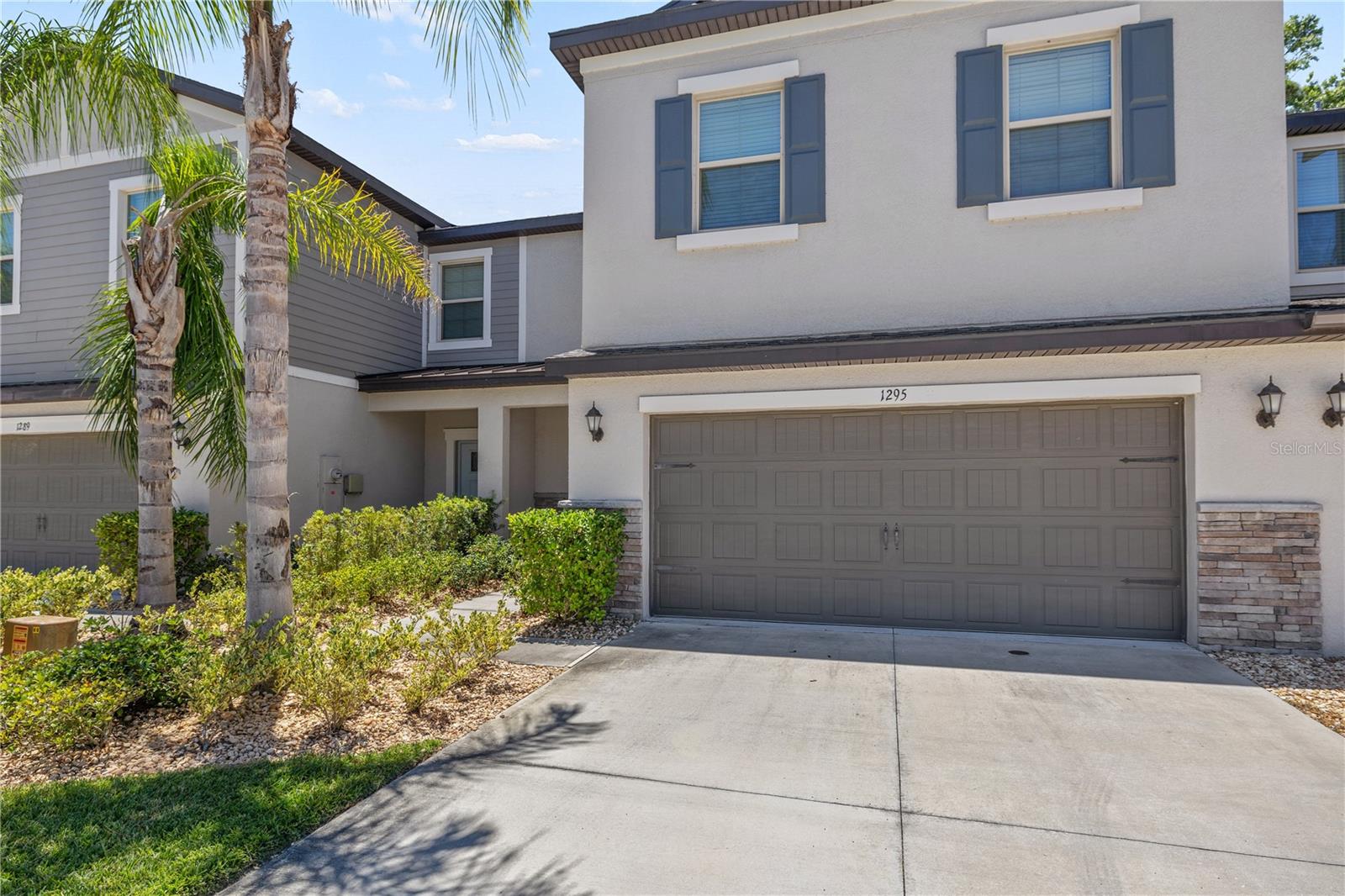 1295 White Fox Run, FL
