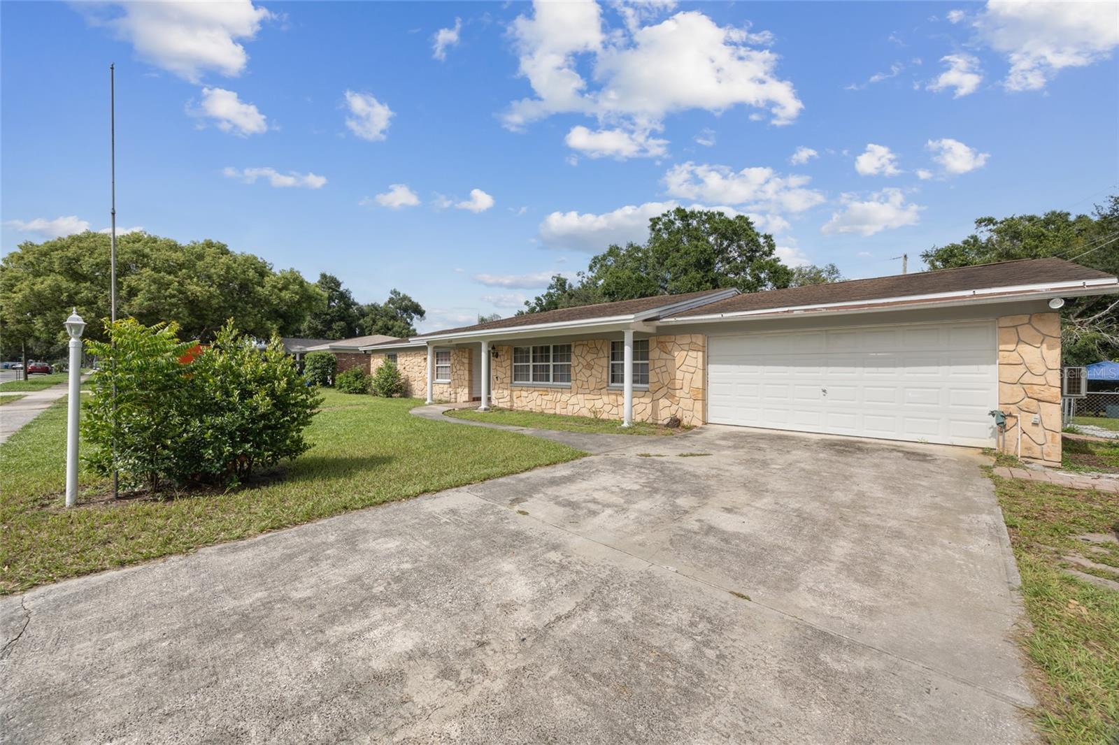 409 Debra Drive, FL