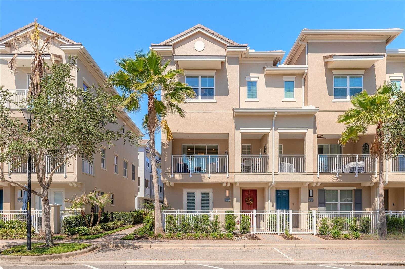 1688 Utica Trl, FL