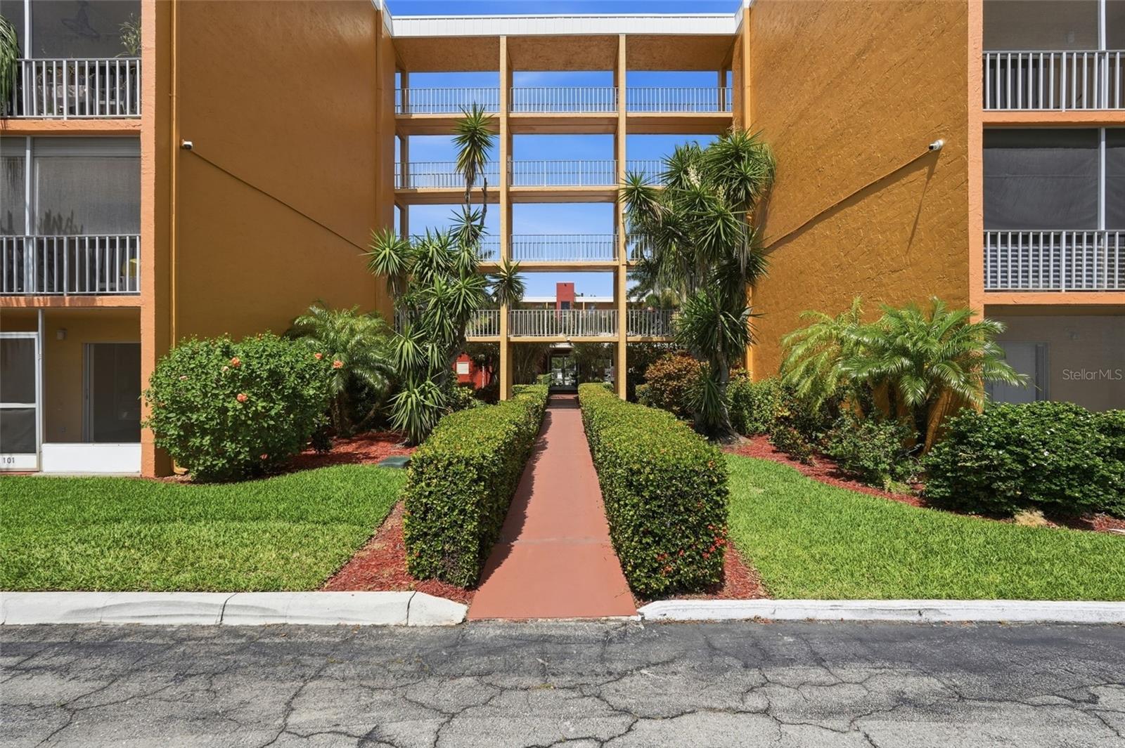 2366 Mall Drive, FL
